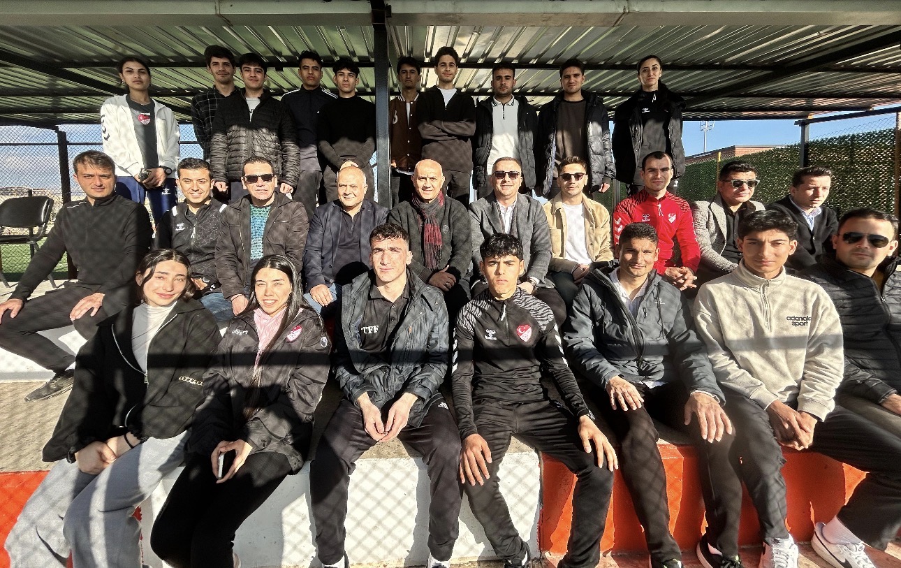 HAKEMLERİN İHK İLE MAÇ SEYRİ